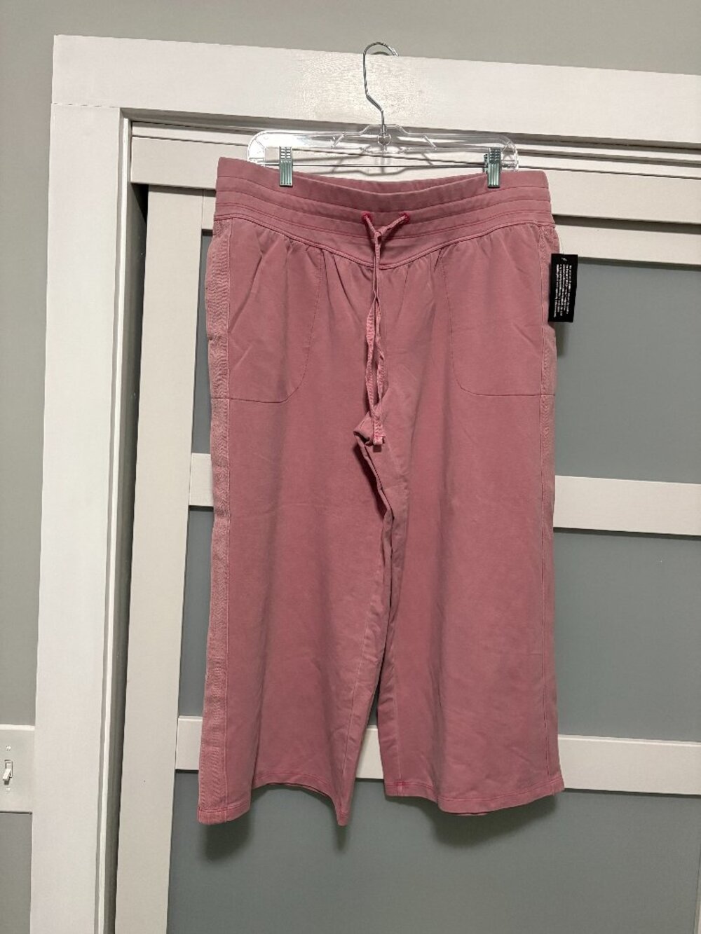 Logo Lounge sz LP Large Petite Wide leg Cropped Pants Washed Pink NWT